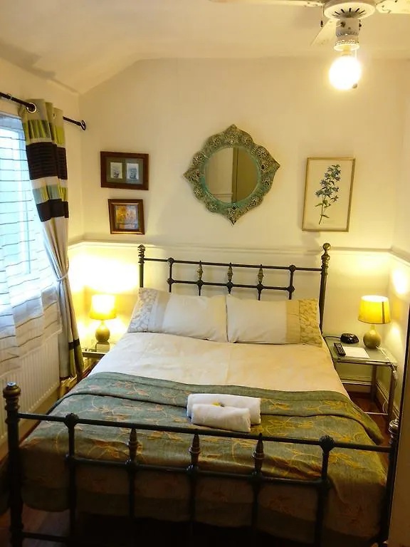 Brooklands Guest House Cambridge  Bed & Breakfast Cambridge (Cambridgeshire)